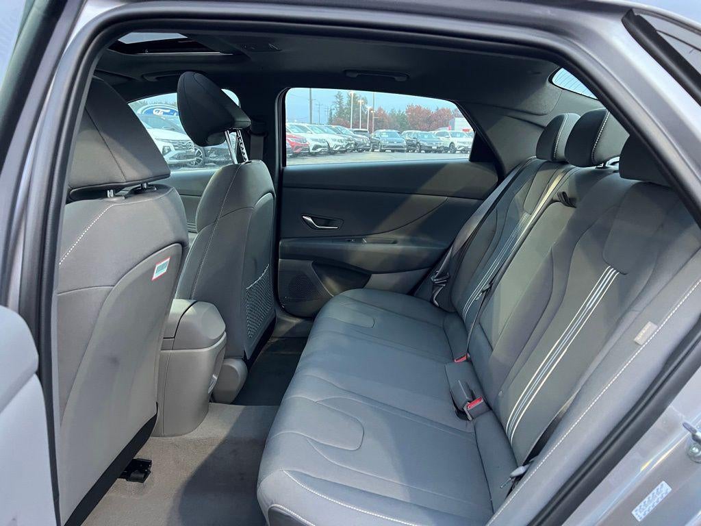 2025 Hyundai ELANTRA SEL Convenience