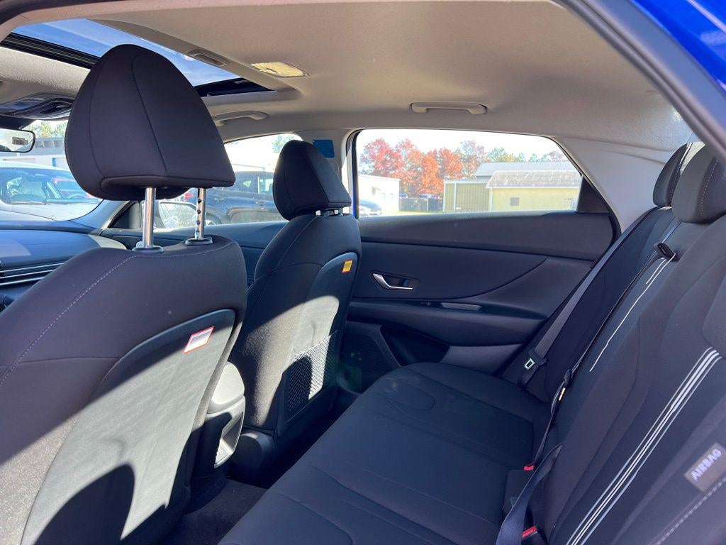 2025 Hyundai ELANTRA SEL Convenience