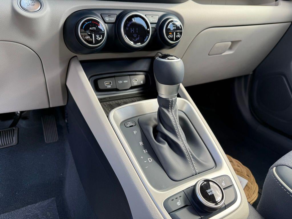 2025 Hyundai VENUE Limited