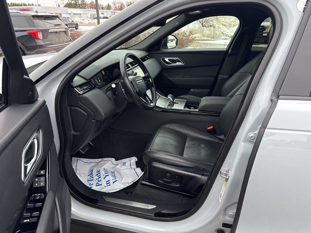 2025 Land Rover Range Rover Velar Dynamic SE