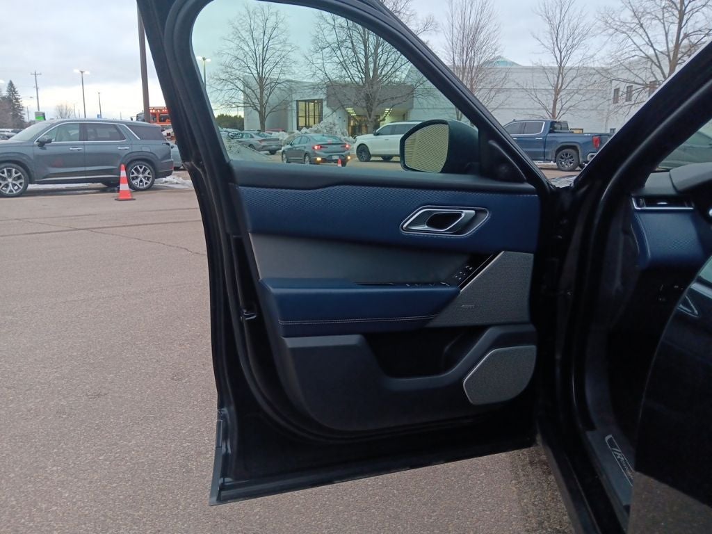 2018 Land Rover Range Rover Velar SE R-Dynamic