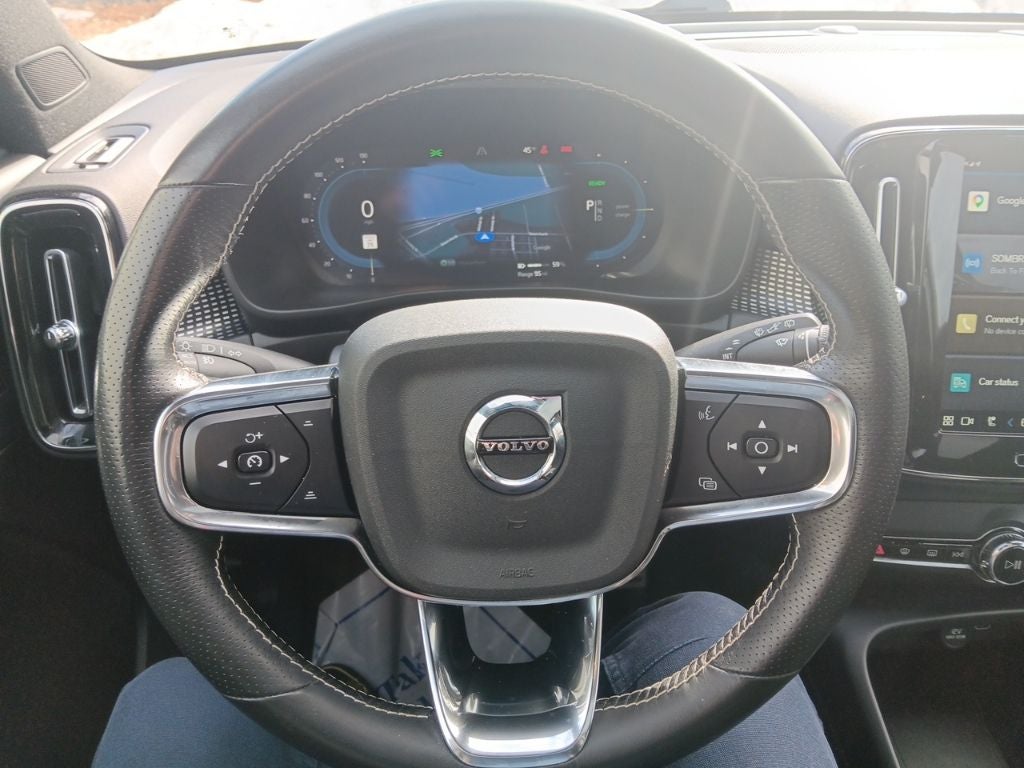 2021 Volvo XC40 Recharge Pure Electric P8